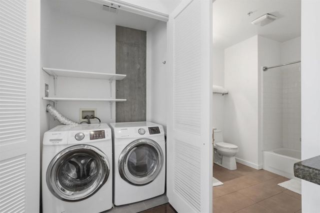 1050 Island Avenue 525, San Diego, CA 92101