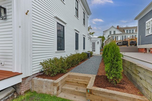 404 Commercial Street UNIT 1, Provincetown, MA 02657