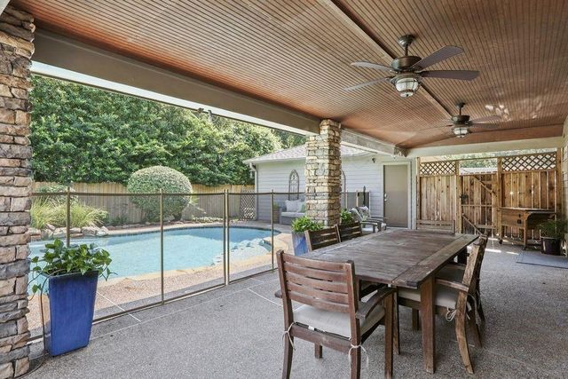 3414 Sycamore Shadows Drive, Kingwood, TX 77339
