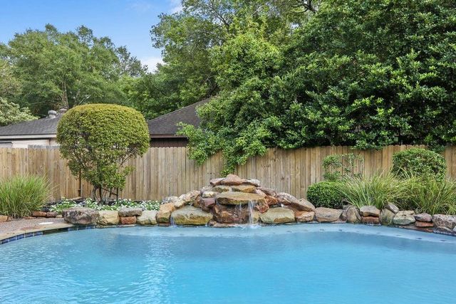 3414 Sycamore Shadows Drive, Kingwood, TX 77339