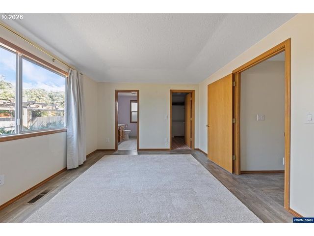 875 JEV Ct, Salem, OR 97304