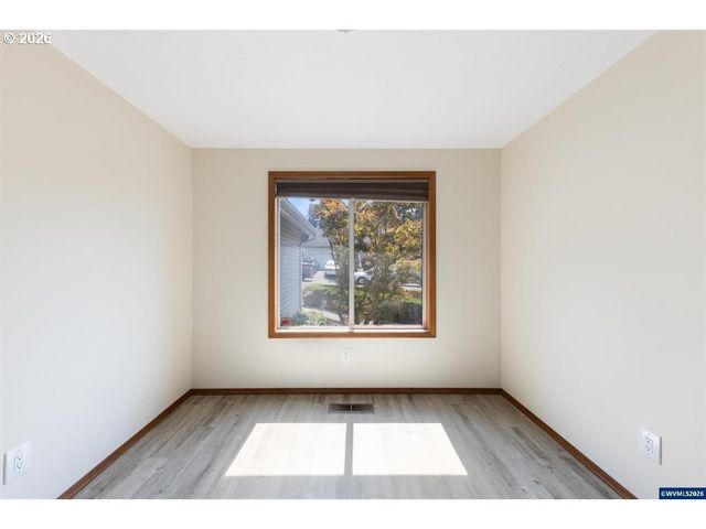 875 JEV Ct, Salem, OR 97304