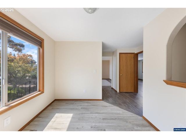 875 JEV Ct, Salem, OR 97304
