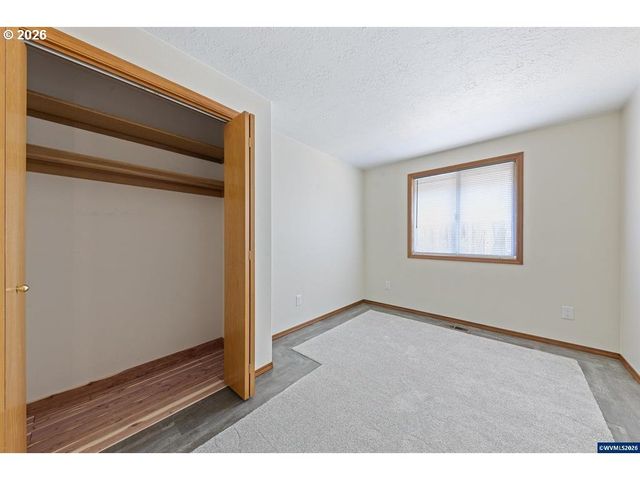 875 JEV Ct, Salem, OR 97304