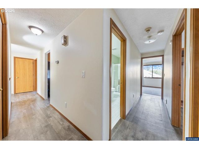 875 JEV Ct, Salem, OR 97304
