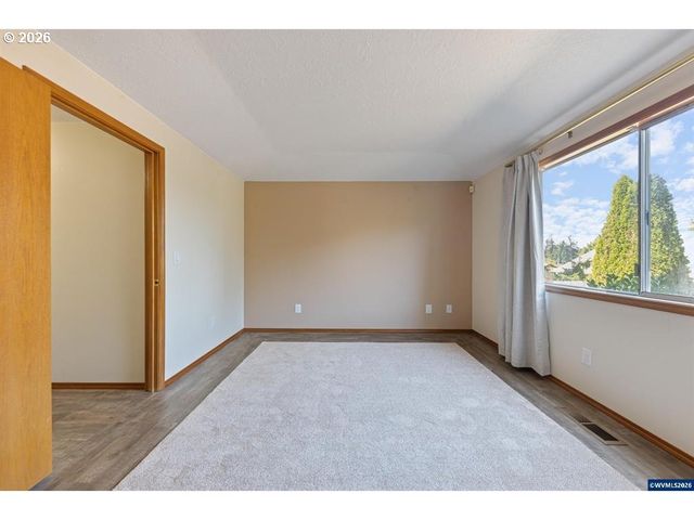 875 JEV Ct, Salem, OR 97304