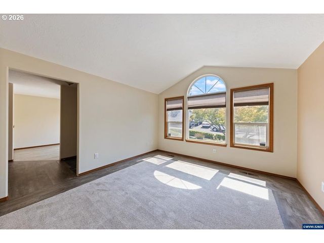 875 JEV Ct, Salem, OR 97304