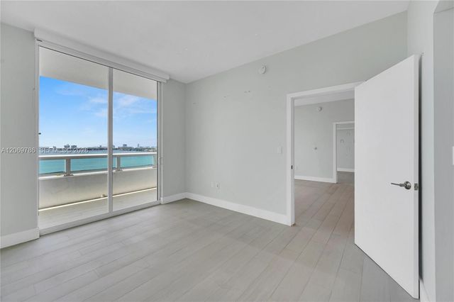 1800 N Bayshore Drive 809, Miami, FL 33132