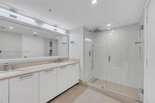 1800 N Bayshore Drive 809, Miami, FL 33132