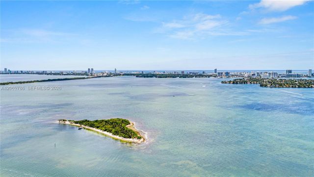1800 N Bayshore Drive 809, Miami, FL 33132