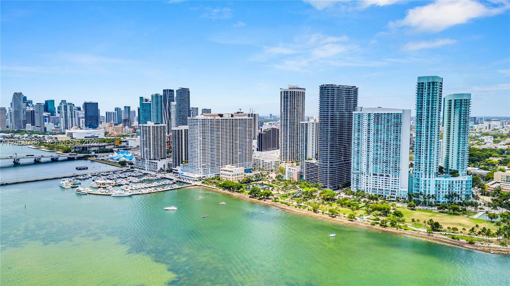 1800 N Bayshore Drive 809, Miami, FL 33132