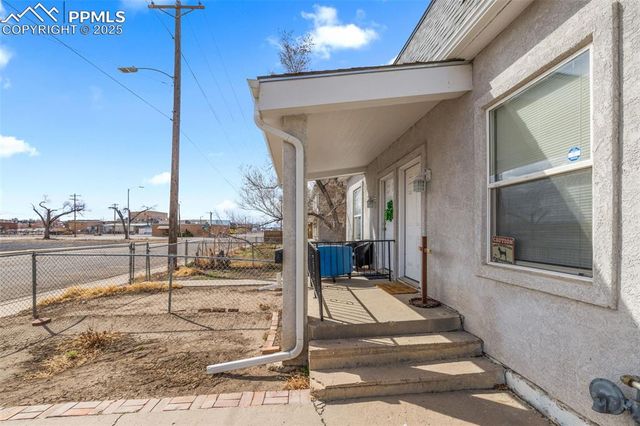 609 W 8th Street 611, Pueblo, CO 81003