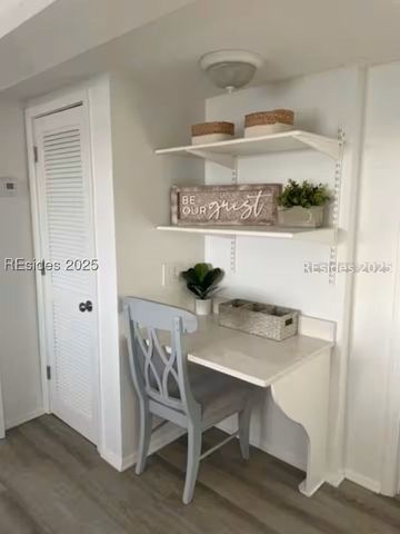 40 Folly Field Rd Apt E17, Hilton Head Island, SC 29928