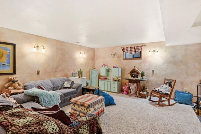 13823 E Crown Ave, Spokane, WA 99216