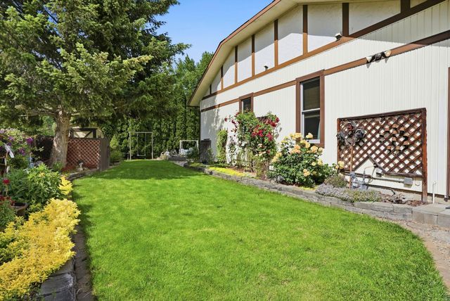 13823 E Crown Ave, Spokane, WA 99216