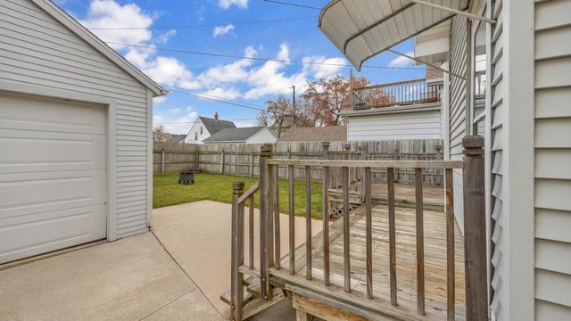 1415 Lenz COURT, Sheboygan, WI 53083