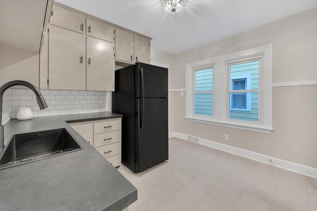 1415 Lenz COURT, Sheboygan, WI 53083