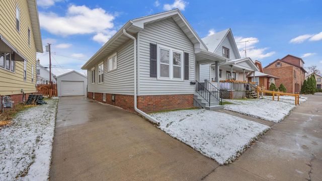 1415 Lenz COURT, Sheboygan, WI 53083