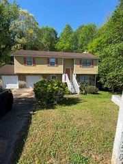 355 Lori Lane, Riverdale, GA 30296