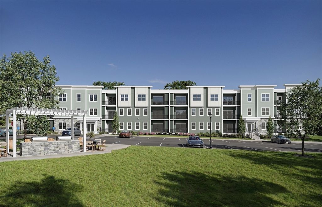 7 Green Street 108, Shrewsbury, MA 01545