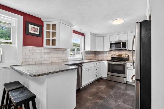 205 Coolidge Drive, Portsmouth, NH 03801