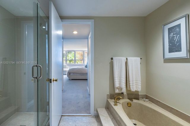 3 Grove Isle Dr C307, Miami, FL 33133