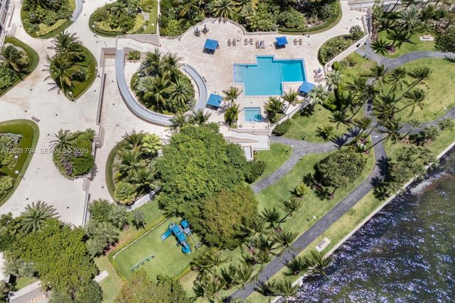 3 Grove Isle Dr C307, Miami, FL 33133