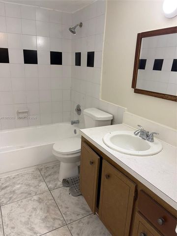 16215 NE 18th Ct 212, North Miami Beach, FL 33162