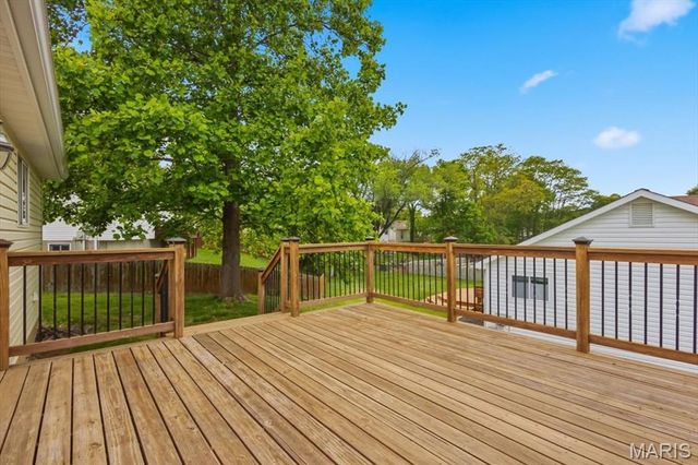 34 Amberly Drive, St Peters, MO 63376