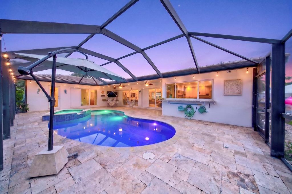 Image 34 of property listing at 3011 NE 47th Street, Fort Lauderdale, FL 33308