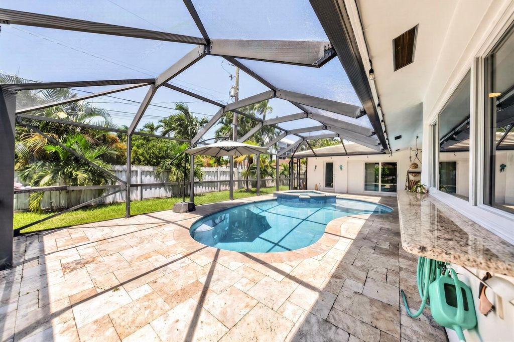 Image 35 of property listing at 3011 NE 47th Street, Fort Lauderdale, FL 33308