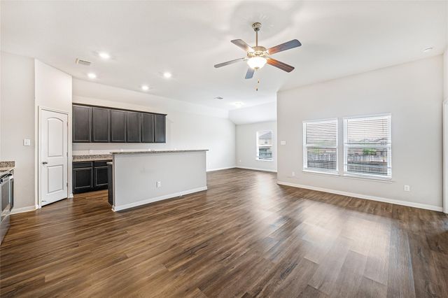 13704 Charles W. Fairbanks CV, Manor, TX 78653