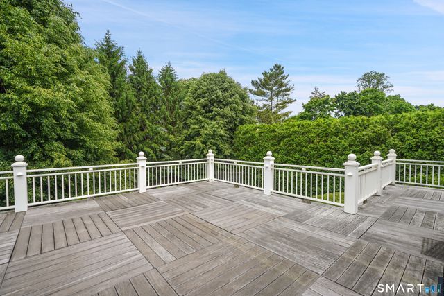 2 Wahneta Road, Greenwich, CT 06870