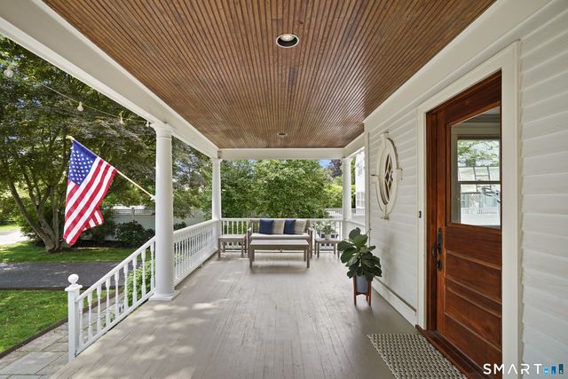 2 Wahneta Road, Greenwich, CT 06870