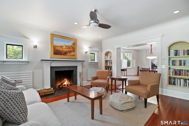 2 Wahneta Road, Greenwich, CT 06870