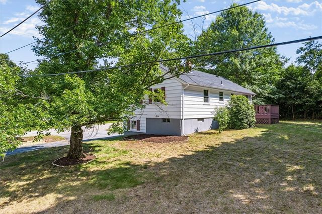 614 Bound Road, Woonsocket, RI 02895