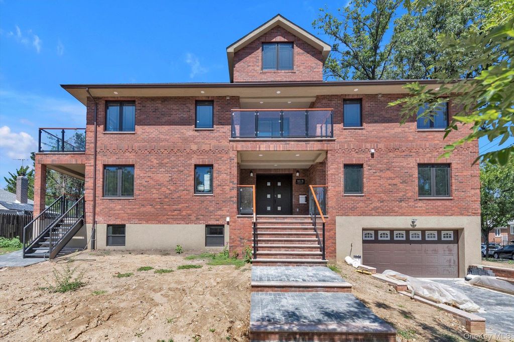 16515 Cross Island Parkway, Whitestone, NY 11357