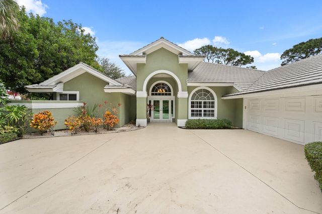 6581 SE Baltusrol Terrace, Stuart, FL 34997