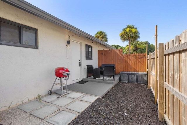 2013 Wilkins Avenue, West Palm Beach, FL 33401