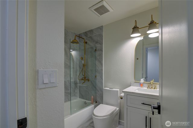 27115 212th Place SE, Maple Valley, WA 98038