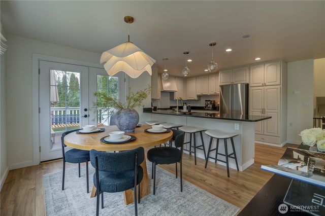 27115 212th Place SE, Maple Valley, WA 98038