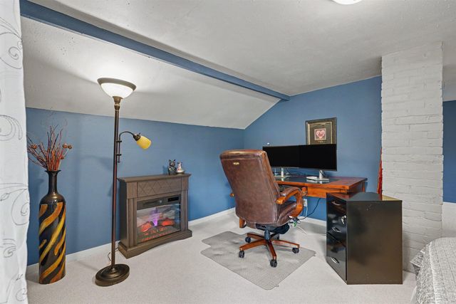 101 Elston Avenue, Waterloo, IA 50701