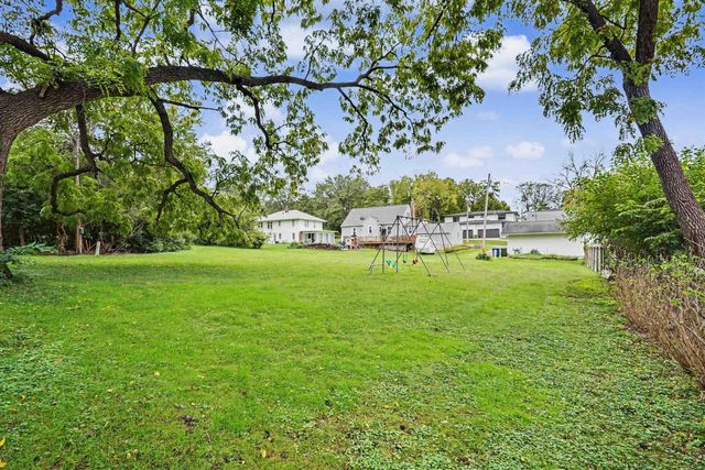 101 Elston Avenue, Waterloo, IA 50701