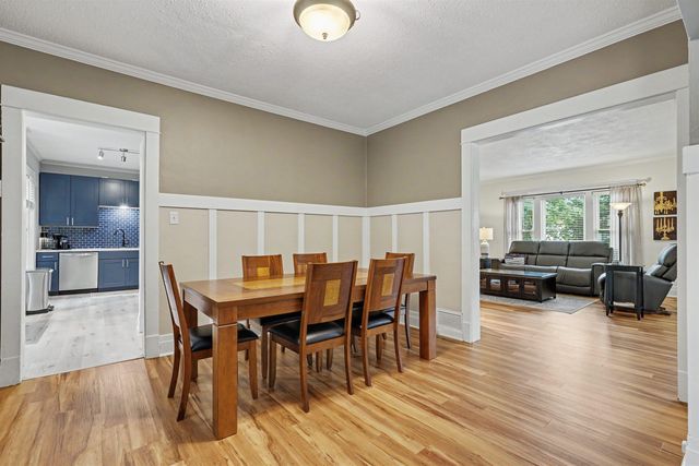 101 Elston Avenue, Waterloo, IA 50701