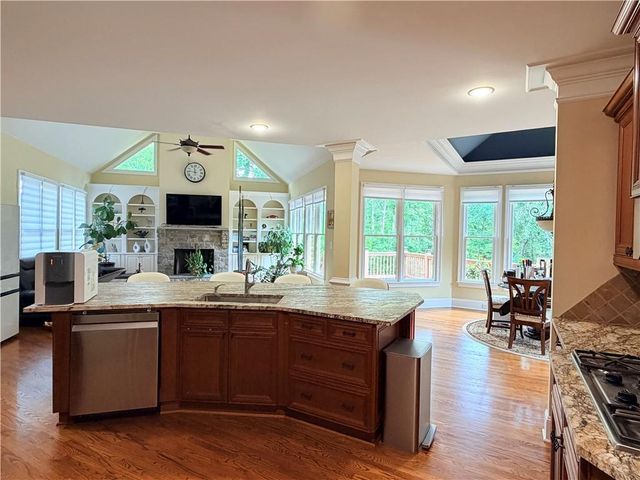 2201 Hunters Green Drive, Lawrenceville, GA 30043