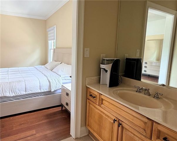 2201 Hunters Green Drive, Lawrenceville, GA 30043