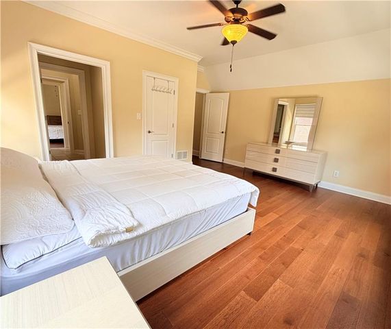2201 Hunters Green Drive, Lawrenceville, GA 30043