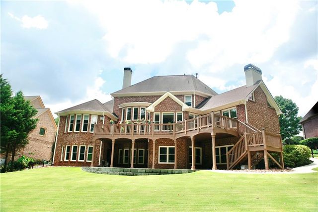 2201 Hunters Green Drive, Lawrenceville, GA 30043