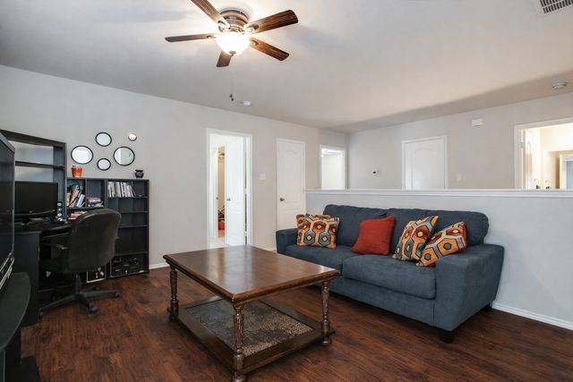 2013 Prospect Lane, Providence Village, TX 76227