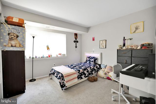 12207 ACADEMY WAY #9, Rockville, MD 20852